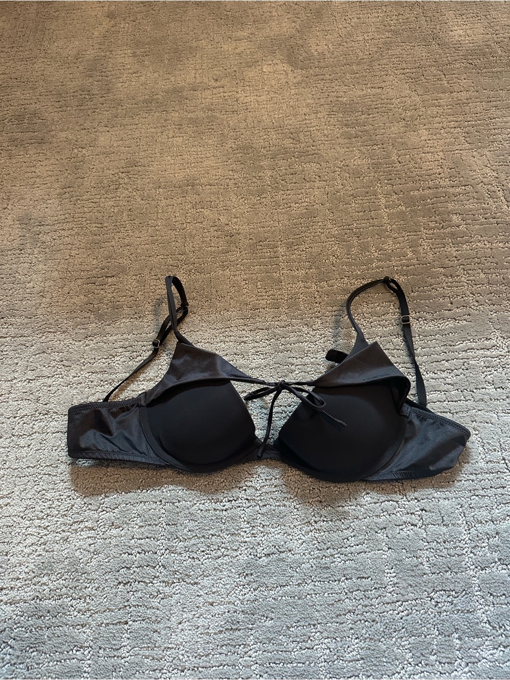 Victoria’s Secret Black Women's Underwire Bra.  Used in good condition.